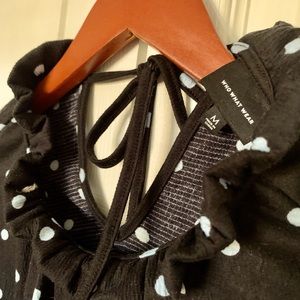 WHO WHAT WEAR / MEDIUM / SCRUNCH BOTTOM / POLKA DOT TOP / NECK TIE CLOSURE